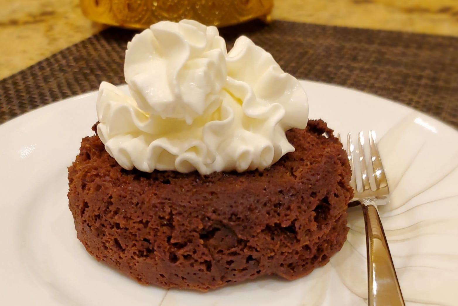 Keto Chocolate Mug Minute Cake